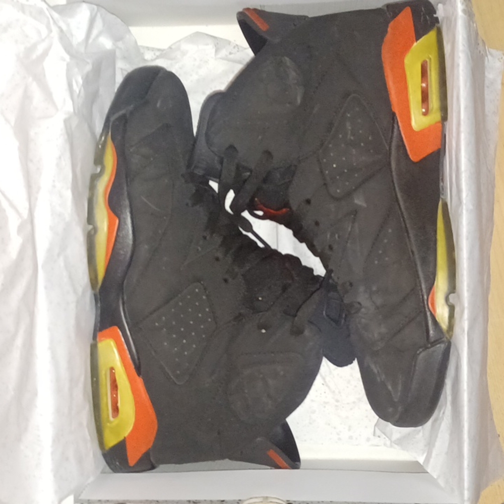 Jordan 6, Size 10.5, lightly worn without box